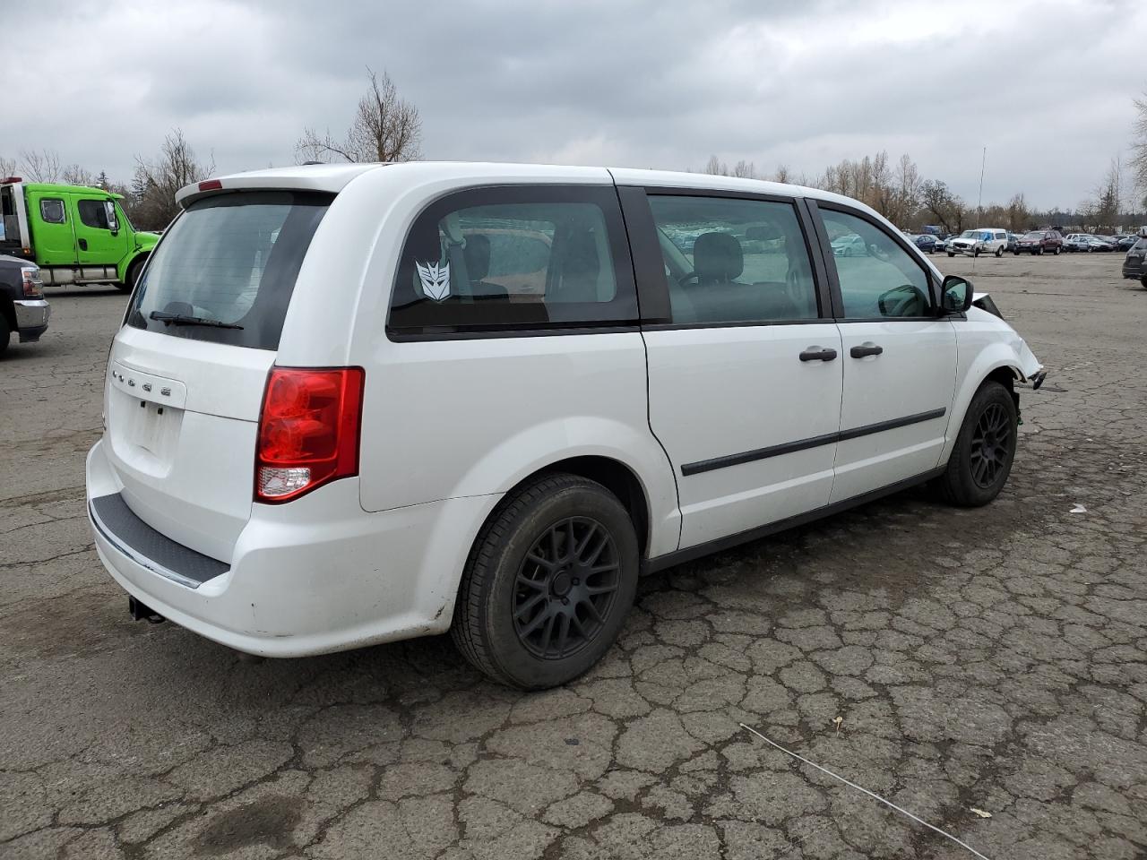 2016 Dodge Caravan - Image 3