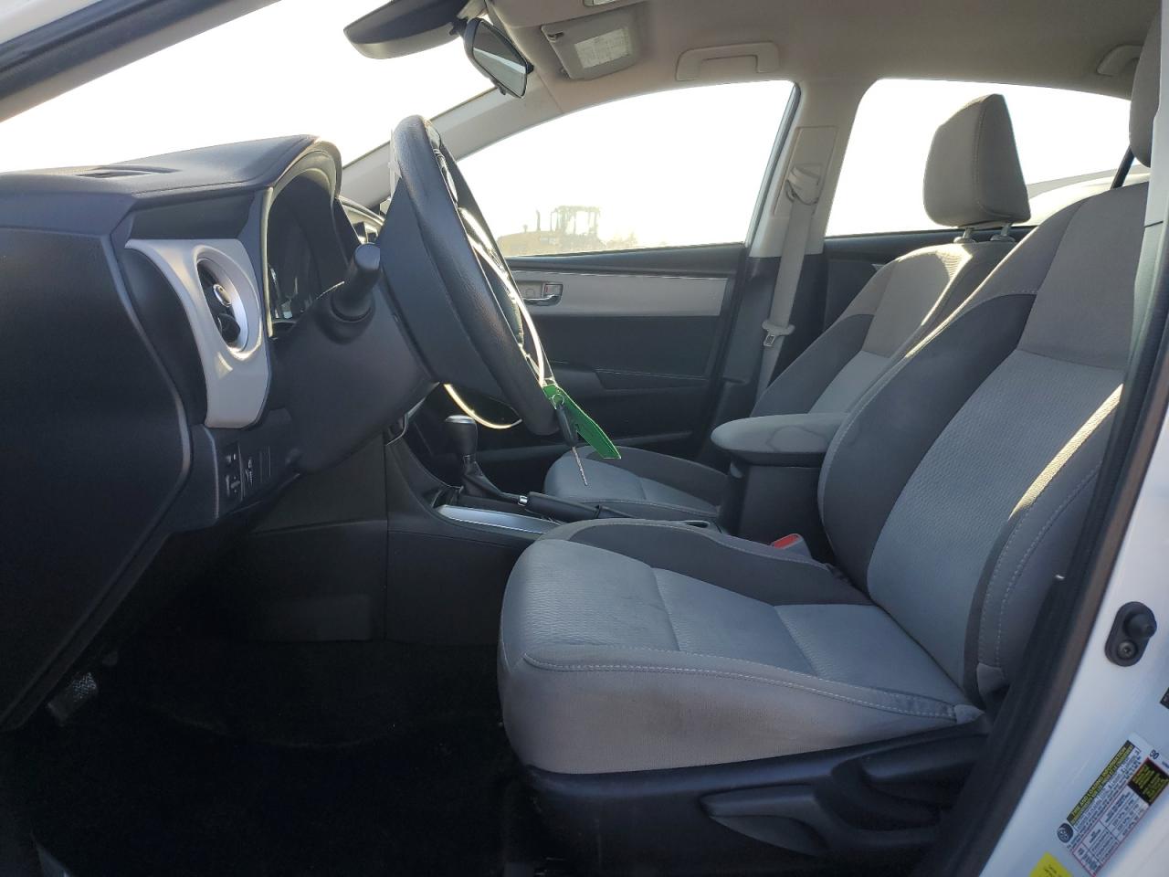 2017 Toyota Corolla L VIN: 5YFBURHE3HP615077 Lot: 48174895