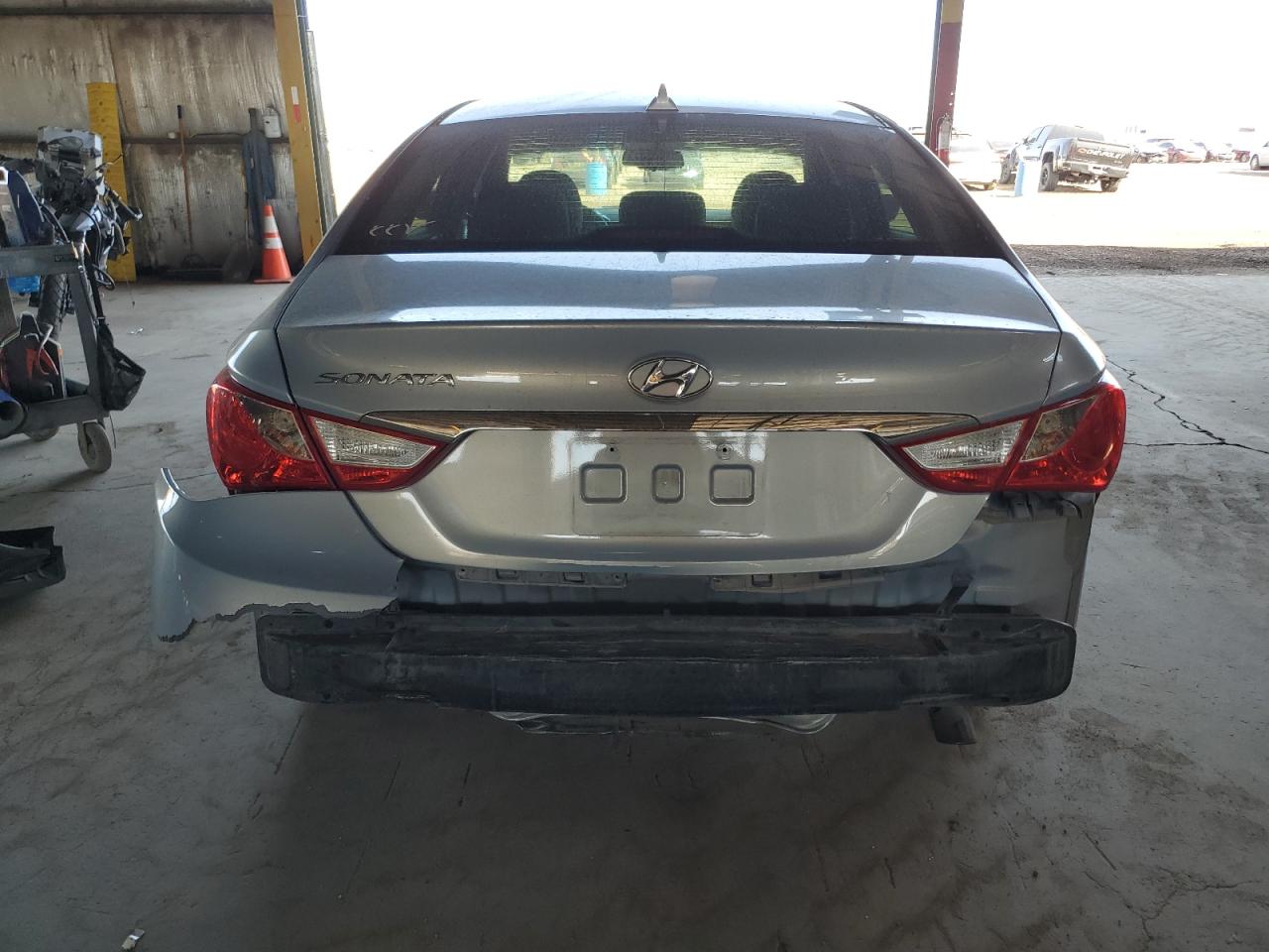 2012 Hyundai Sonata - Image 6