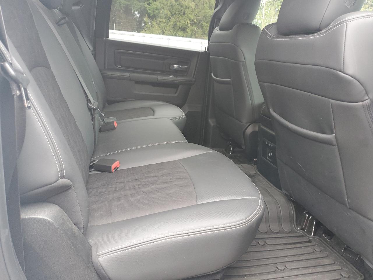 2017 RAM 1500 - Image 10