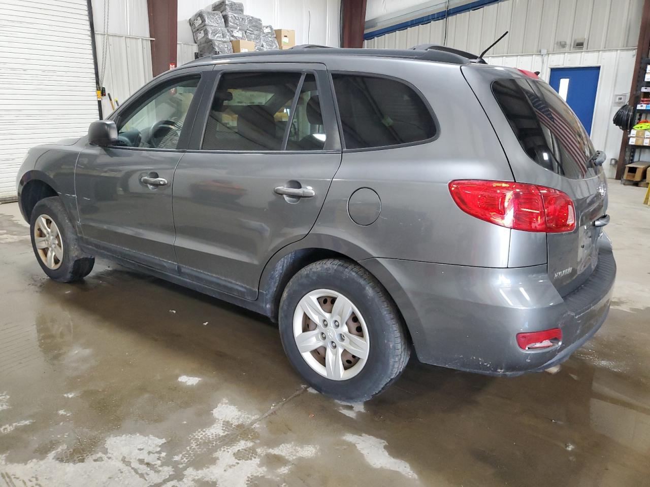 2009 Hyundai Santa Fe - Image 2