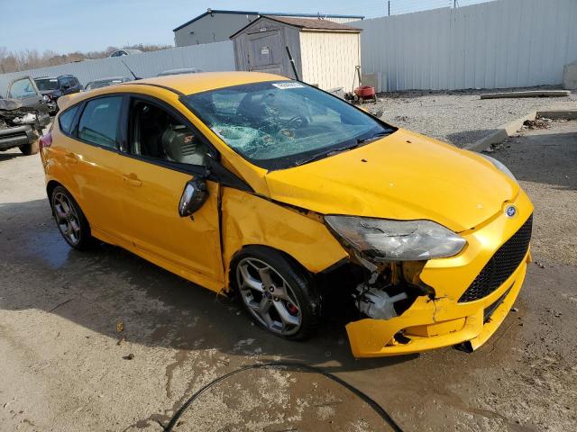  FORD FOCUS 2014 Yellow