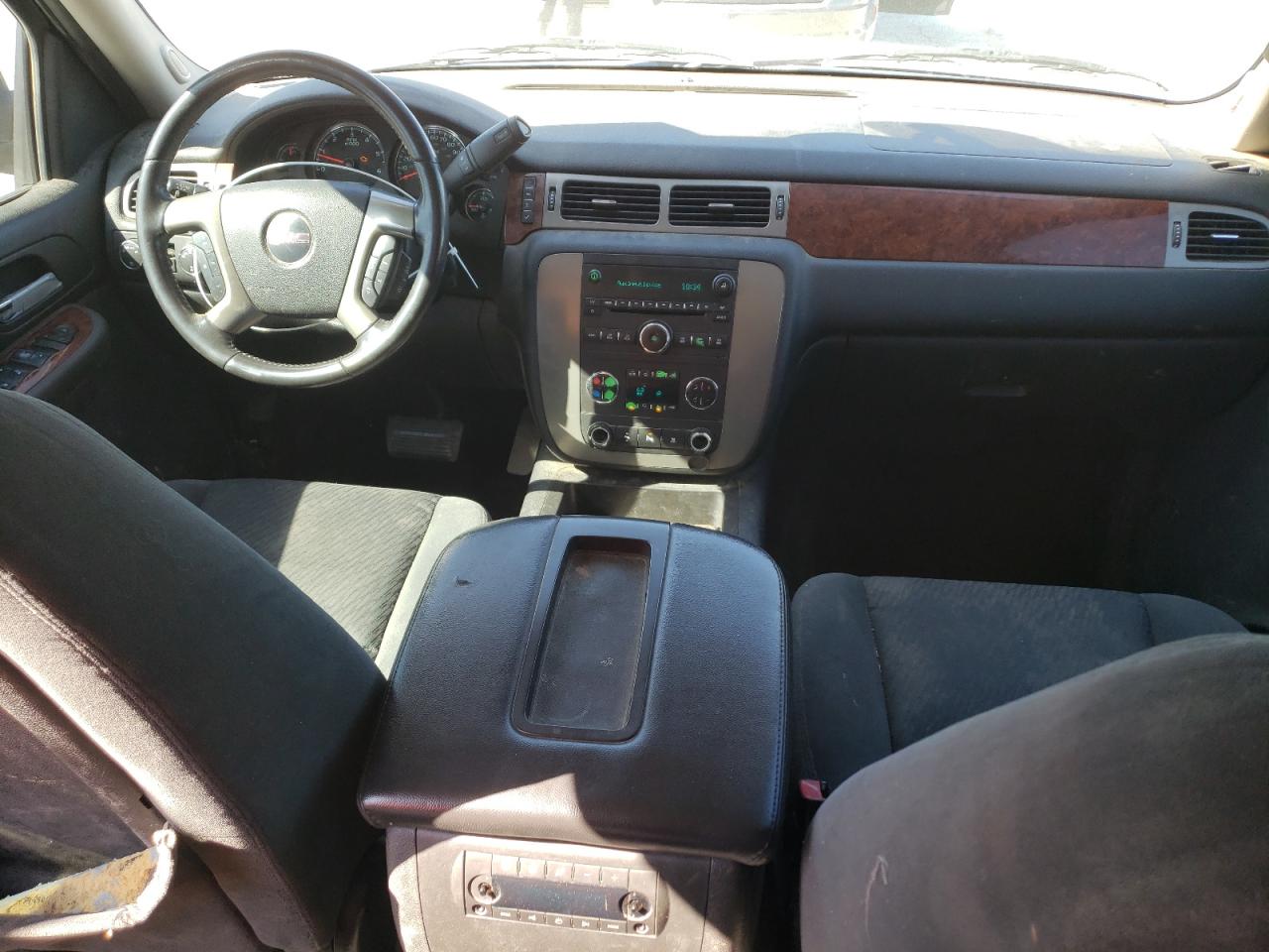 2009 GMC Yukon - Image 8