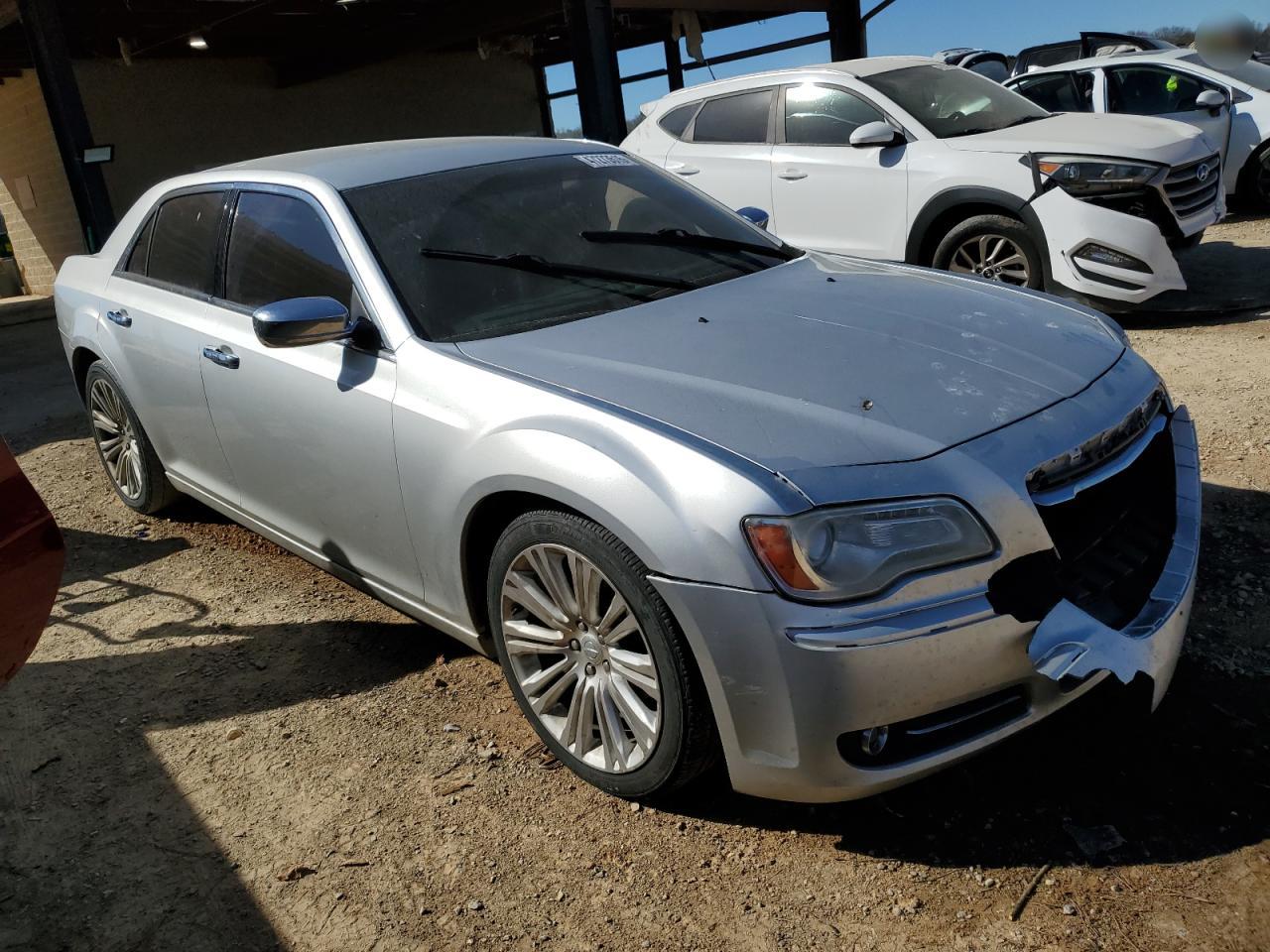 2012 Chrysler 300 - Image 4