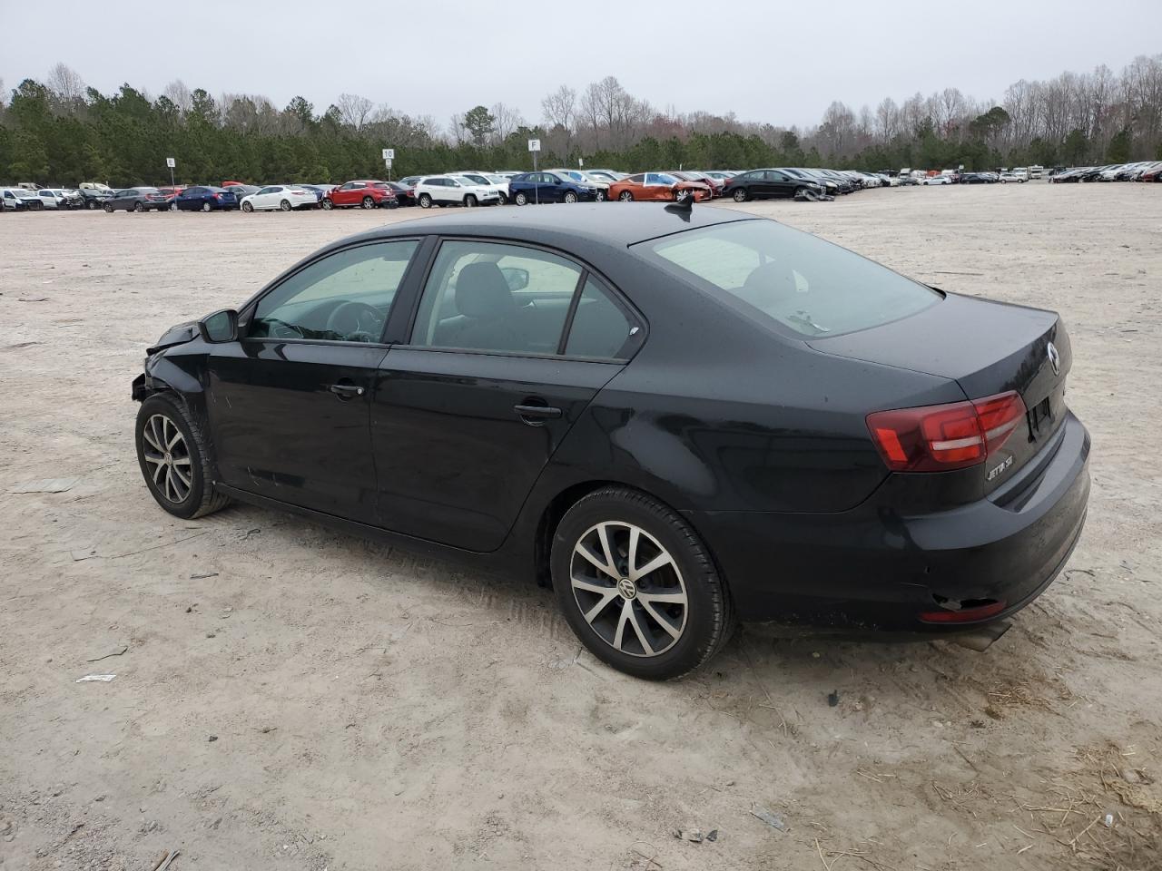 2016 Volkswagen Jetta - Image 2