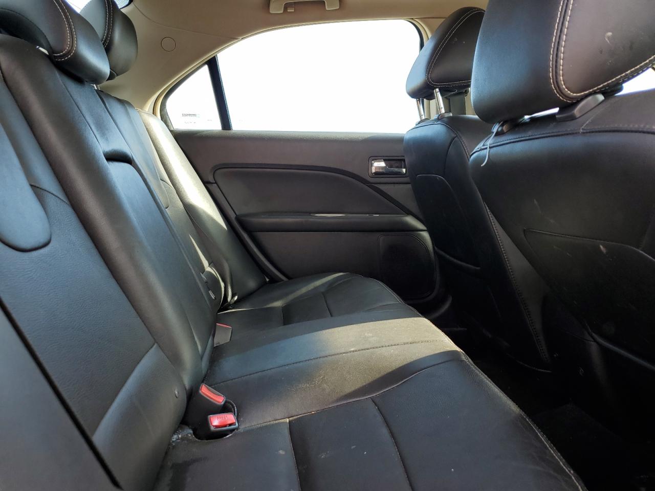 2011 Ford Fusion - Image 10