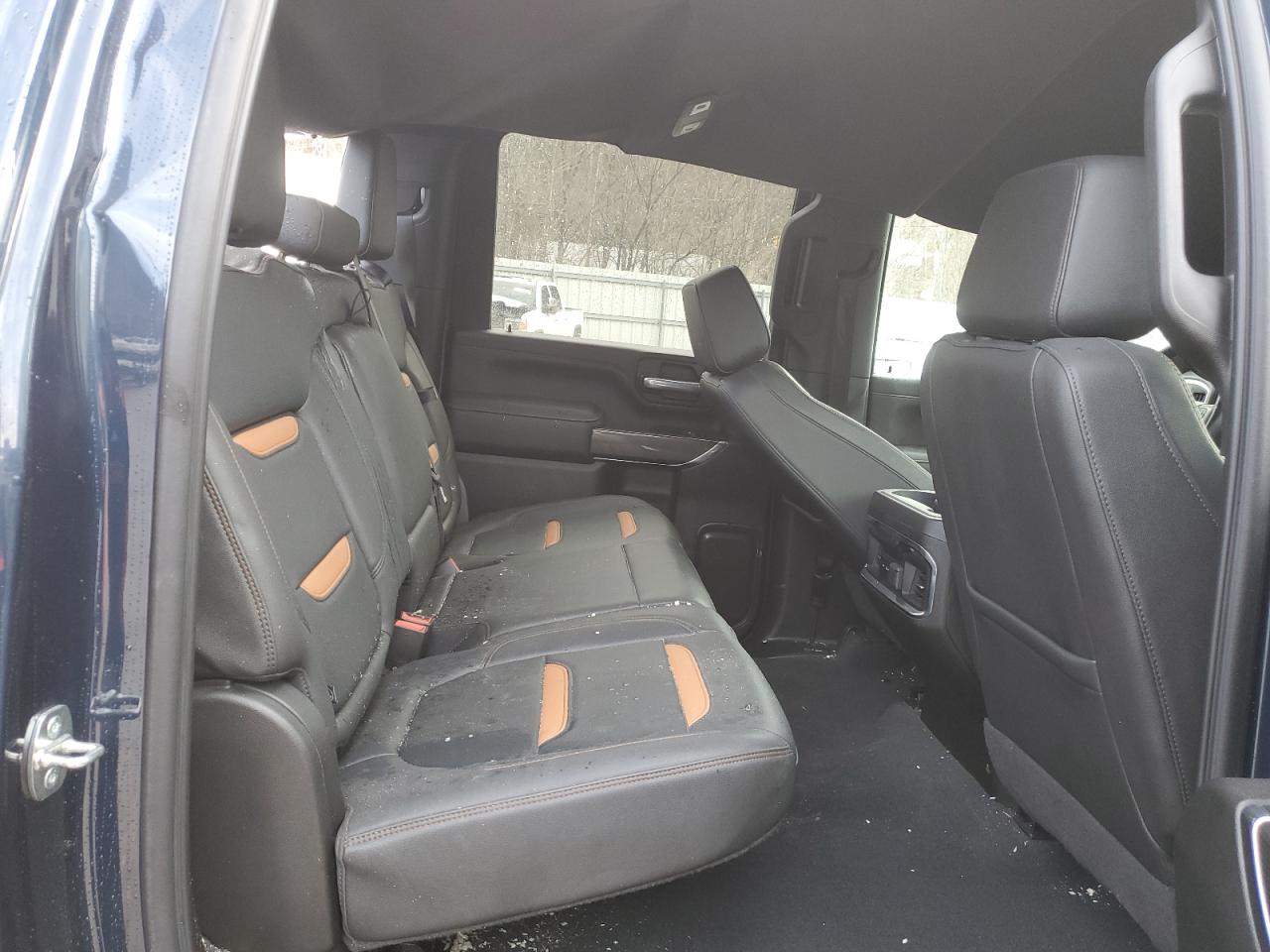 2022 GMC Sierra - Image 10