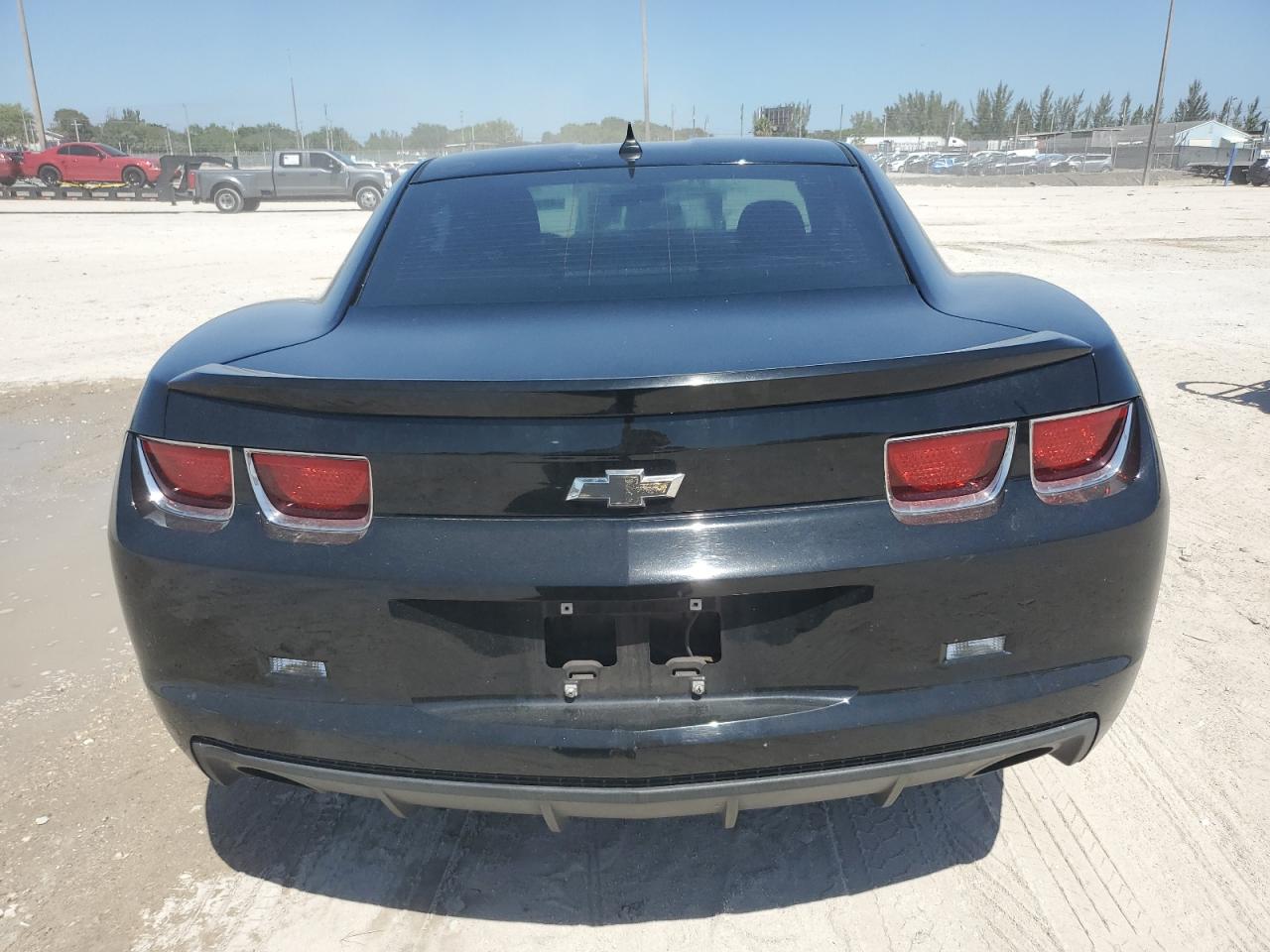 2013 Chevrolet Camaro - Image 6