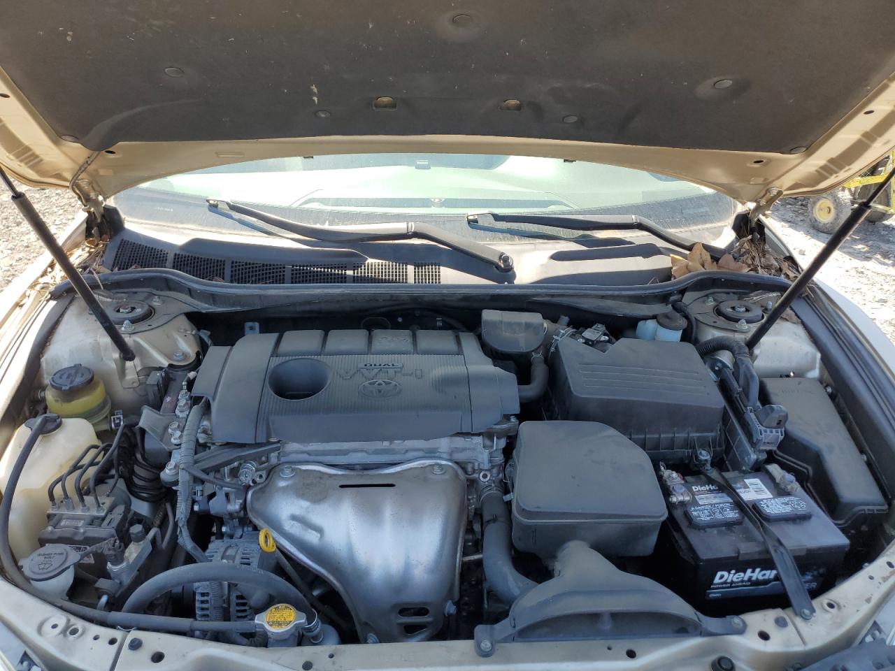 2011 Toyota Camry - Image 11