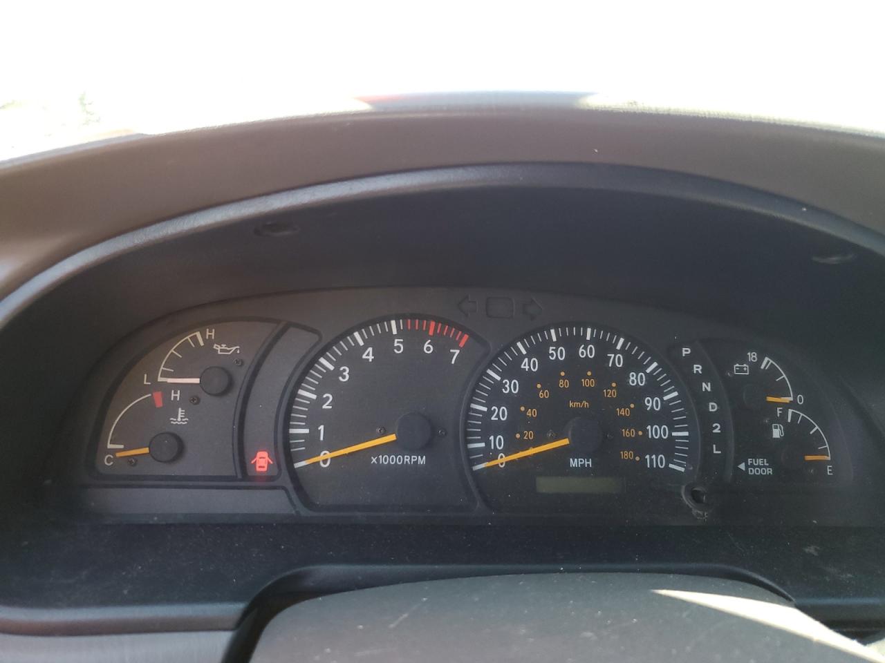 2004 Toyota Tundra - Image 9