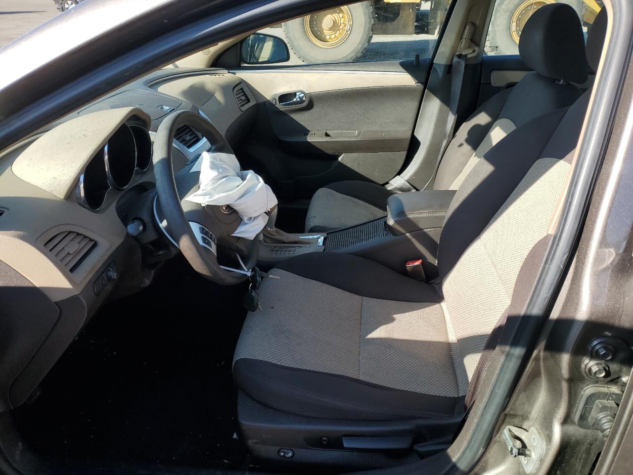 2010 Chevrolet Malibu - Image 7