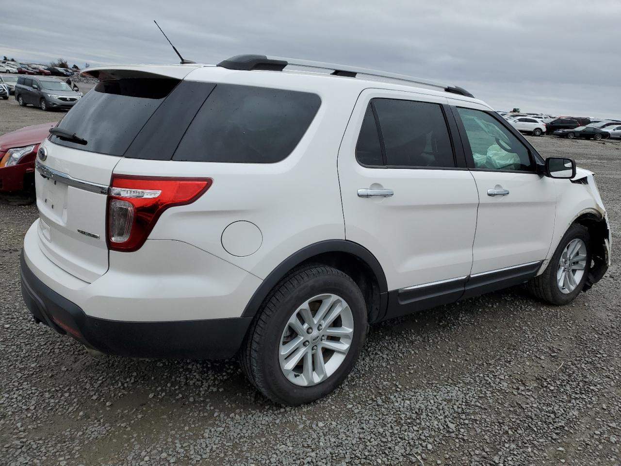 2014 Ford Explorer - Image 3