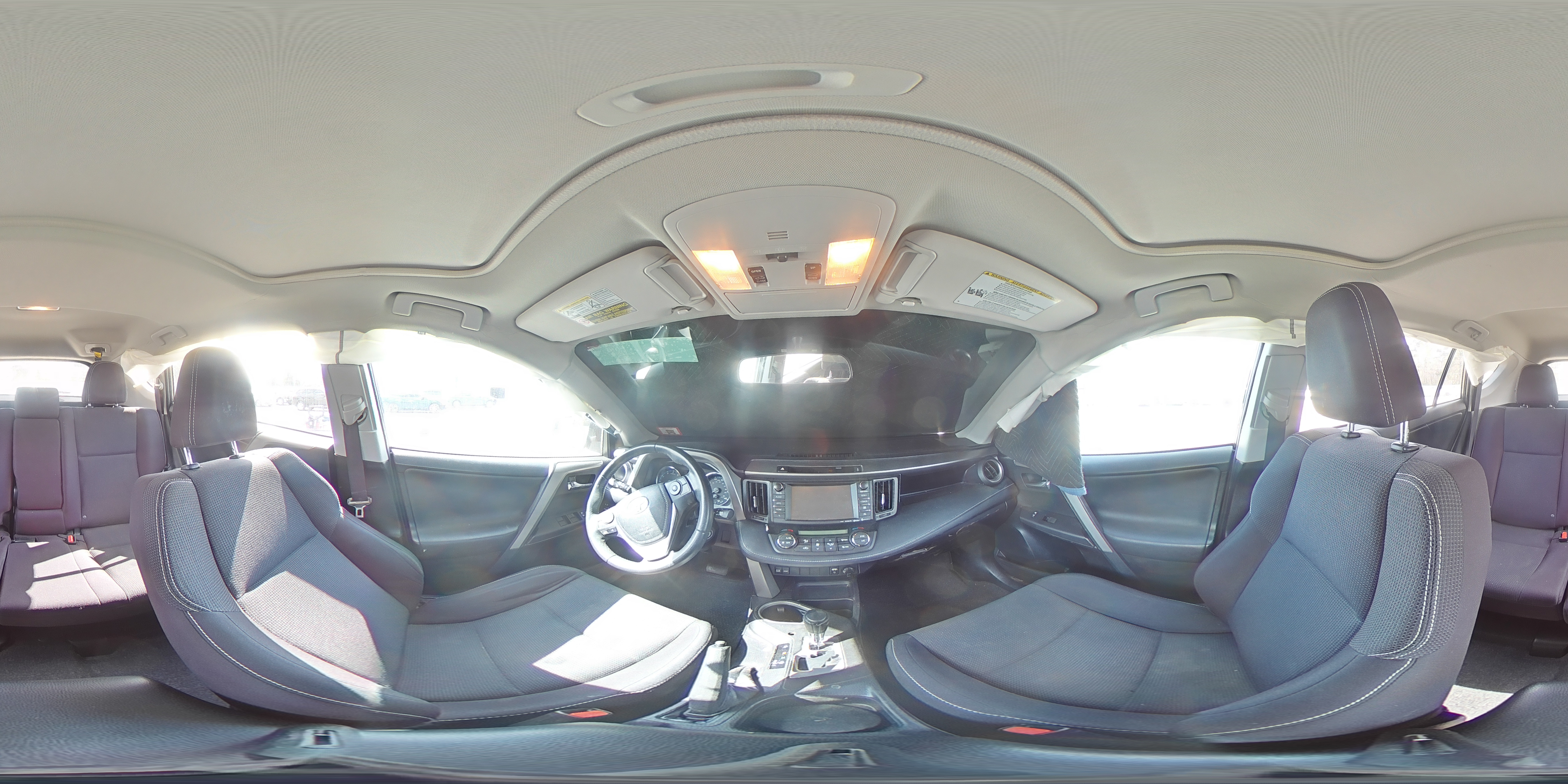 2016 Toyota RAV 4 - Image 14