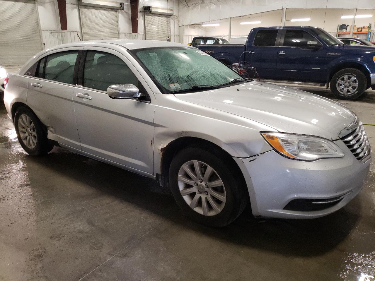 2012 Chrysler 200 - Image 4