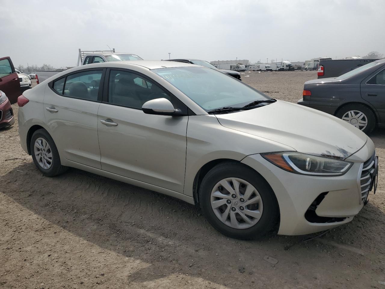 2017 Hyundai Elantra - Image 4