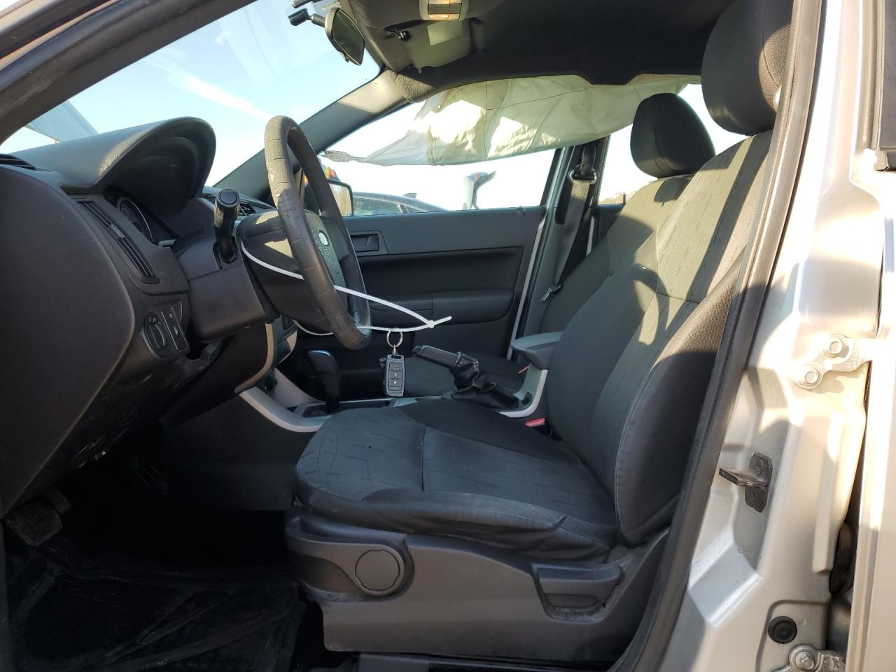 2010 Ford Focus - Image 7