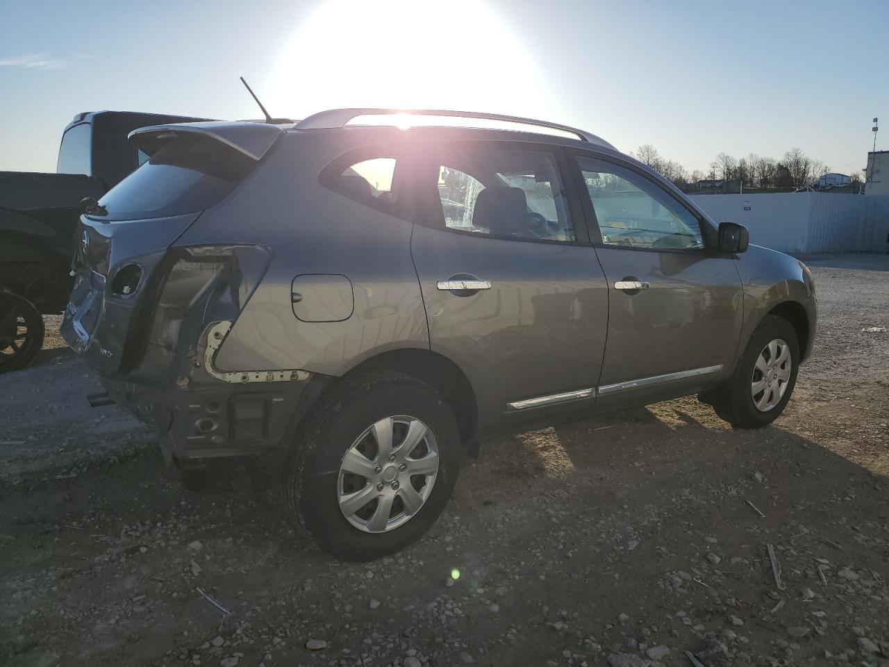 2014 Nissan Rogue - Image 3