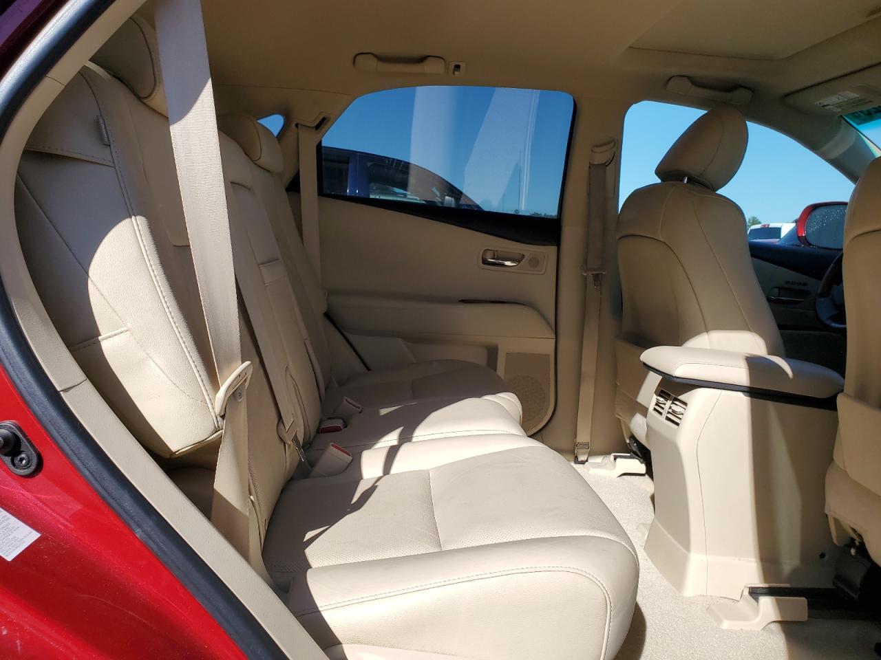 2010 Lexus RX - Image 11