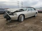 2004 Lincoln Town Car Executive იყიდება Elgin-ში, IL - Front End
