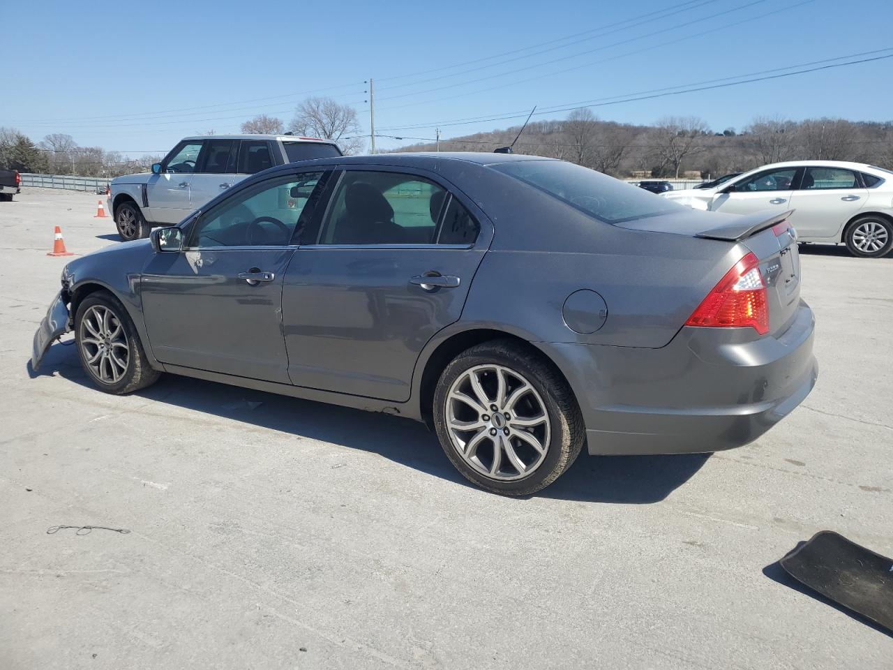 2010 Ford Fusion - Image 2