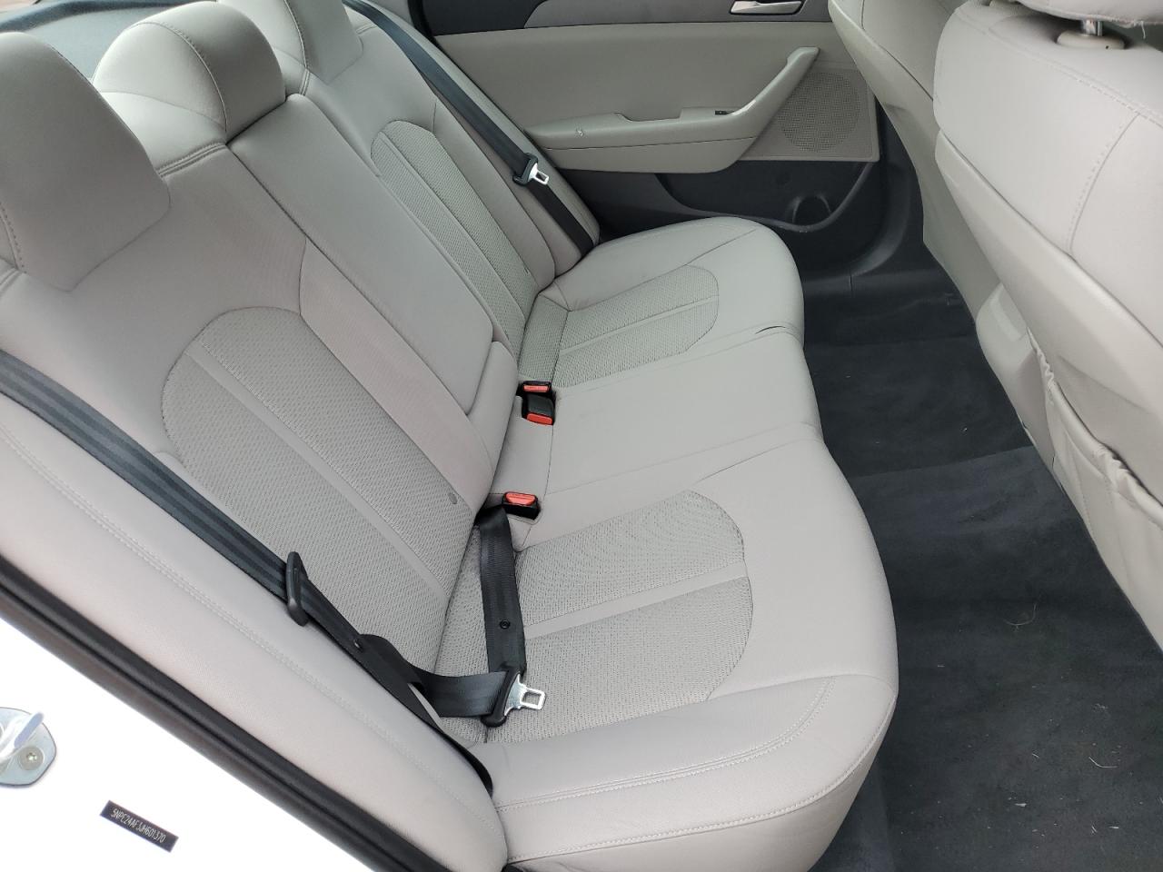 2018 Hyundai Sonata - Image 10