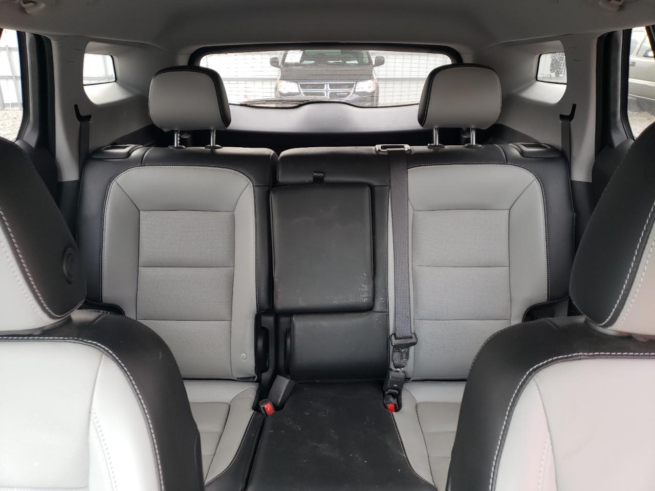 2022 GMC Terrain - Image 10