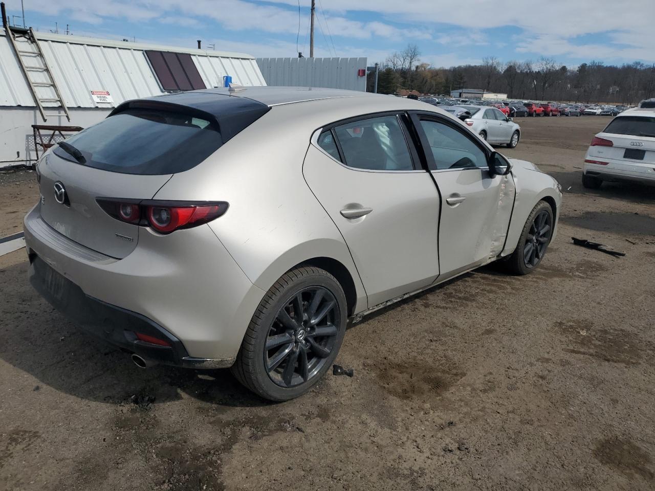 2022 Mazda 3 - Image 3