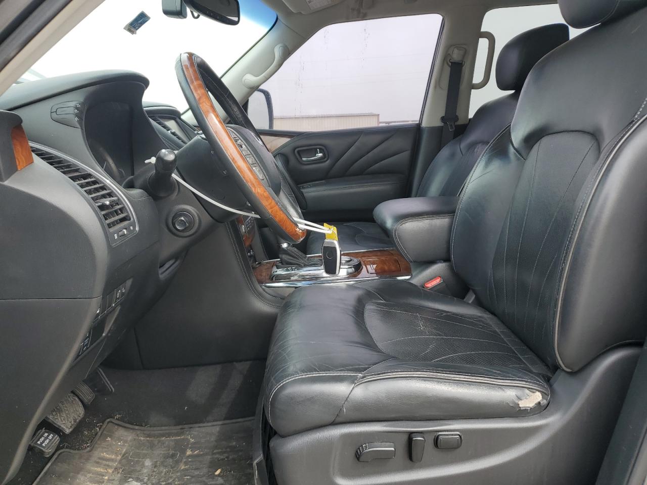2016 Infiniti QX80 - Image 7