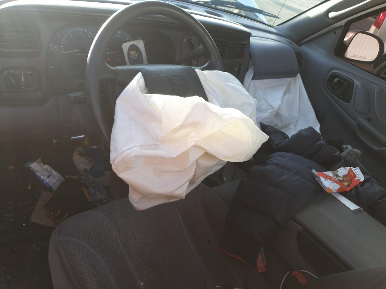 2000 Dodge Dakota VIN: 588909 Lot: 52428235