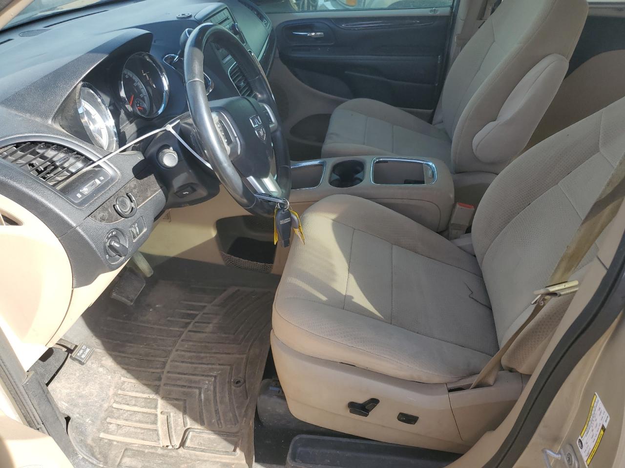 2013 Dodge Caravan - Image 7