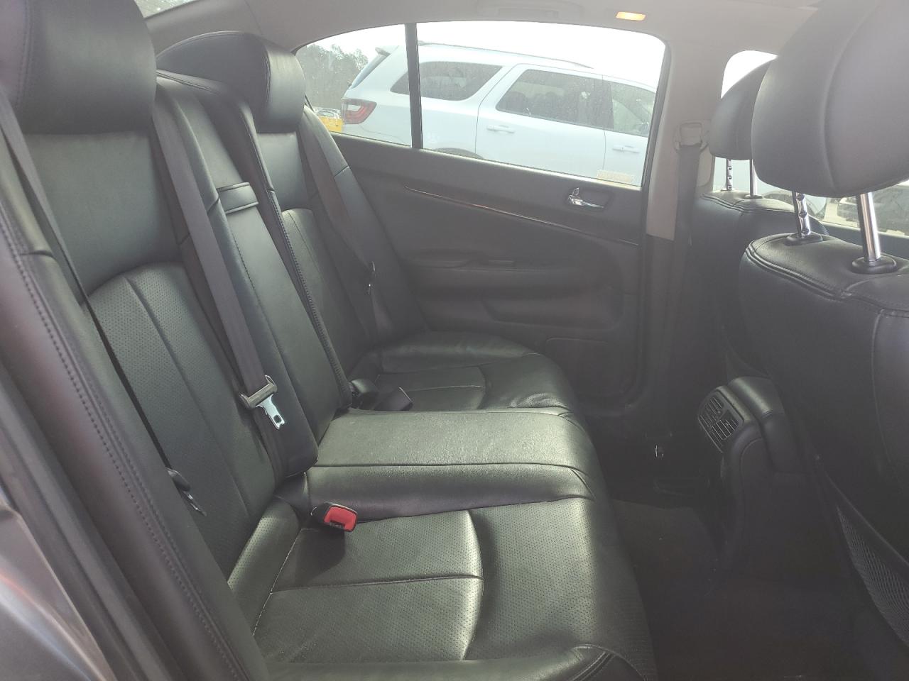 2013 Infiniti G - Image 11