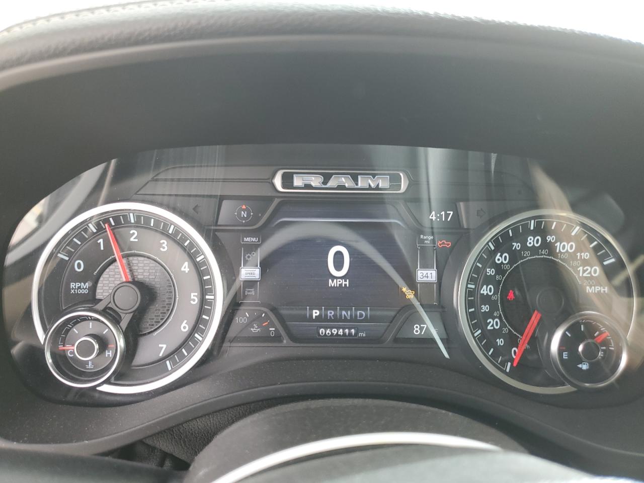 2021 RAM 1500 - Image 9