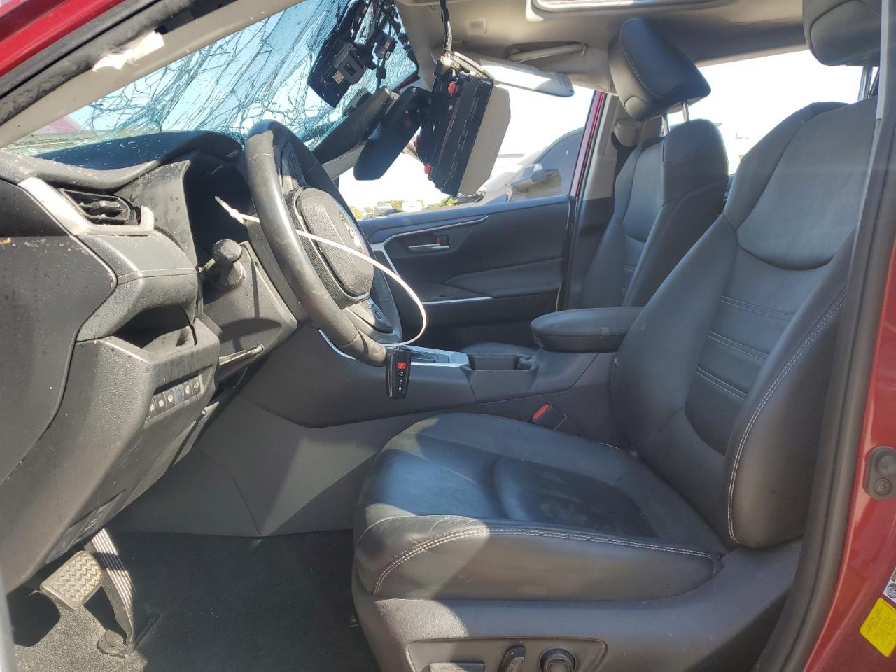 2020 Toyota RAV 4 - Image 7