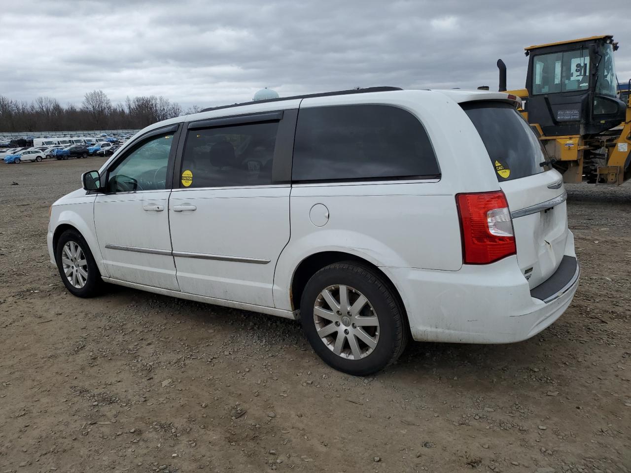 2014 Chrysler Town & Country - Image 2