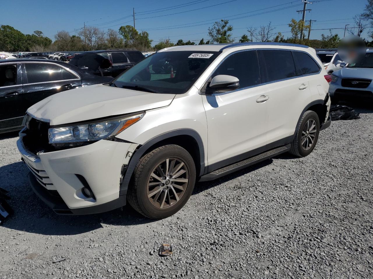 2019 Toyota Highlander - Image 1