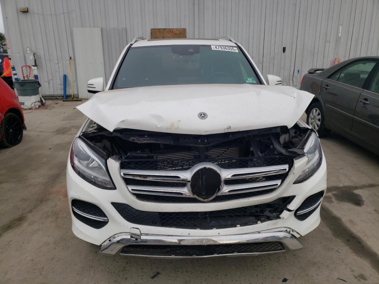 2018 Mercedes-Benz GLE - Image 5