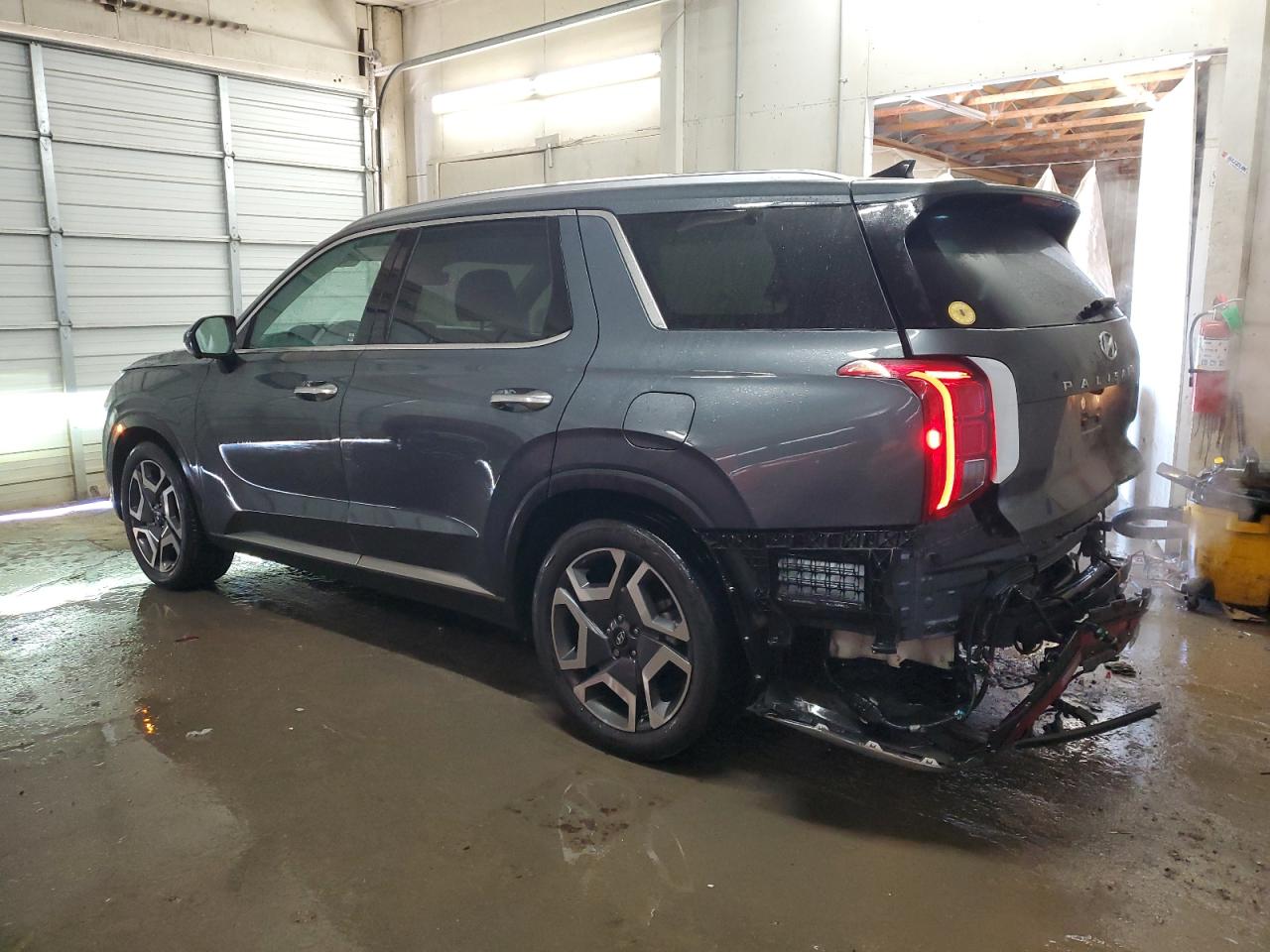 2023 Hyundai Palisade - Image 2