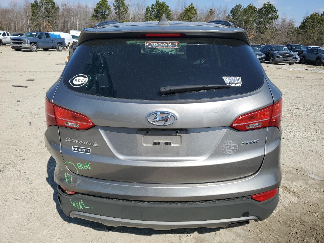2016 Hyundai Santa Fe - Image 6