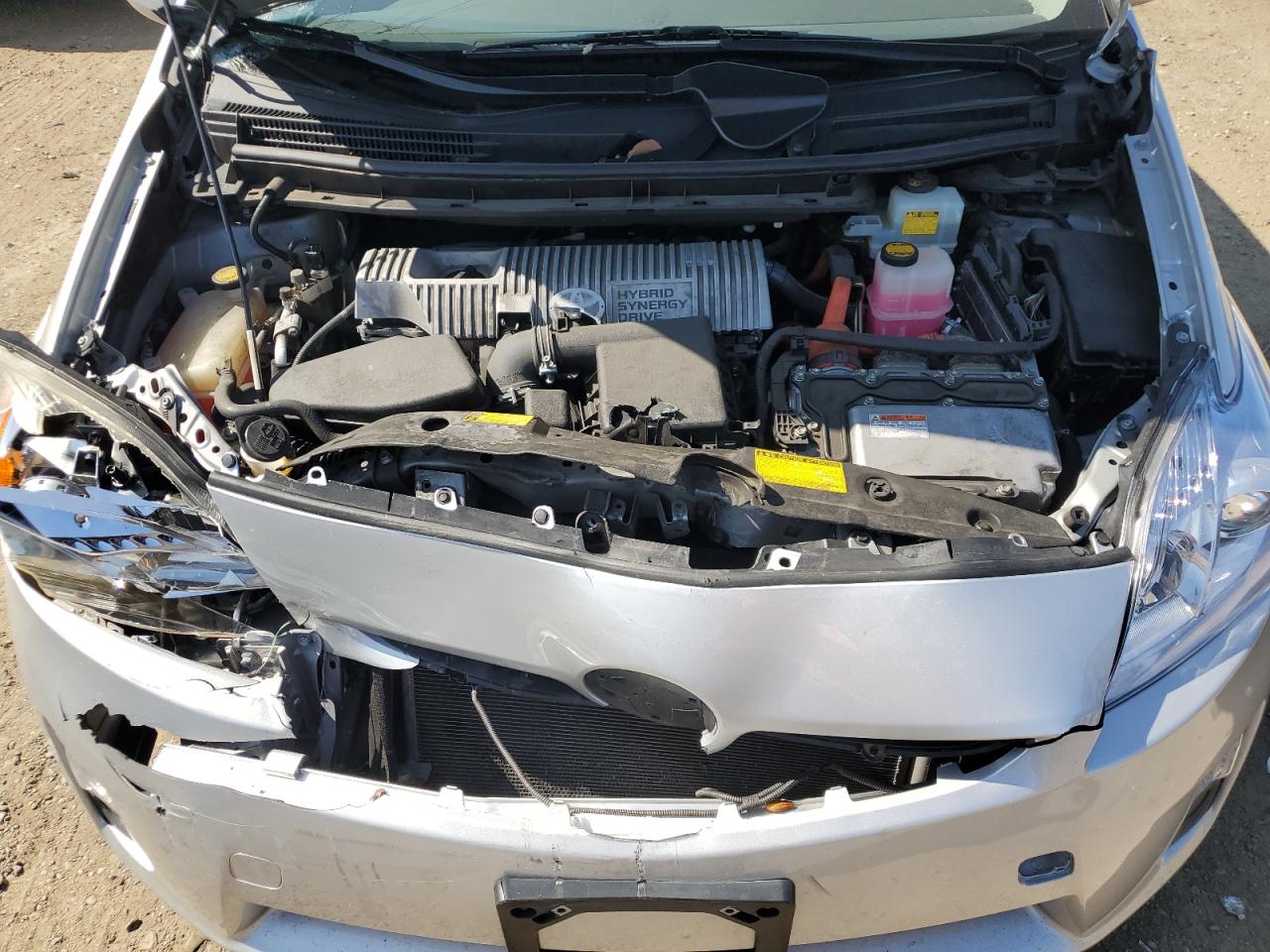2010 Toyota Prius - Image 12