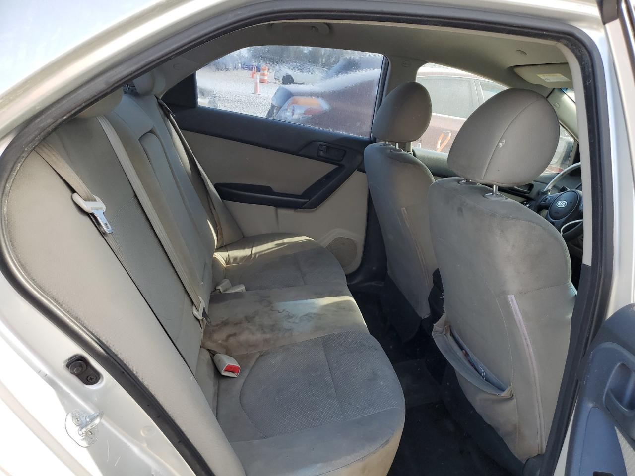 2012 Kia Forte - Image 10