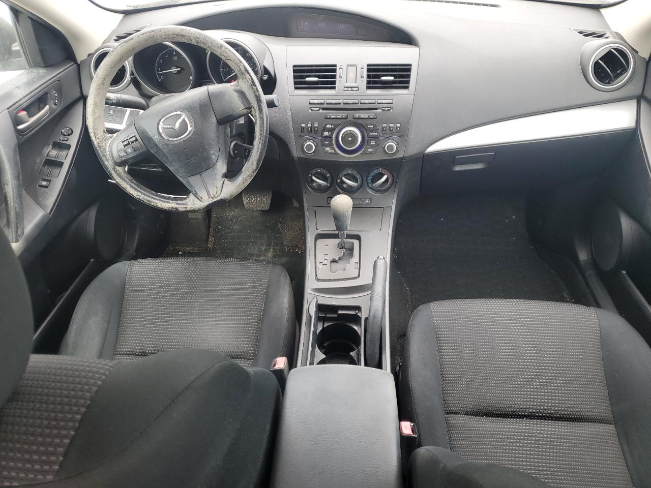 2012 Mazda 3 - Image 8