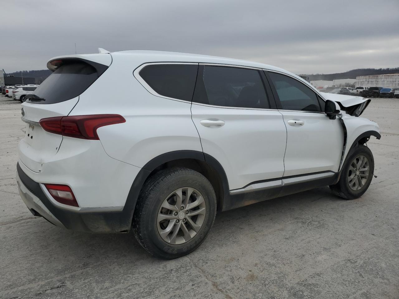 2020 Hyundai Santa Fe - Image 3