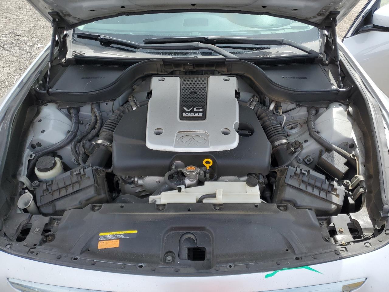 2013 Infiniti G - Image 12