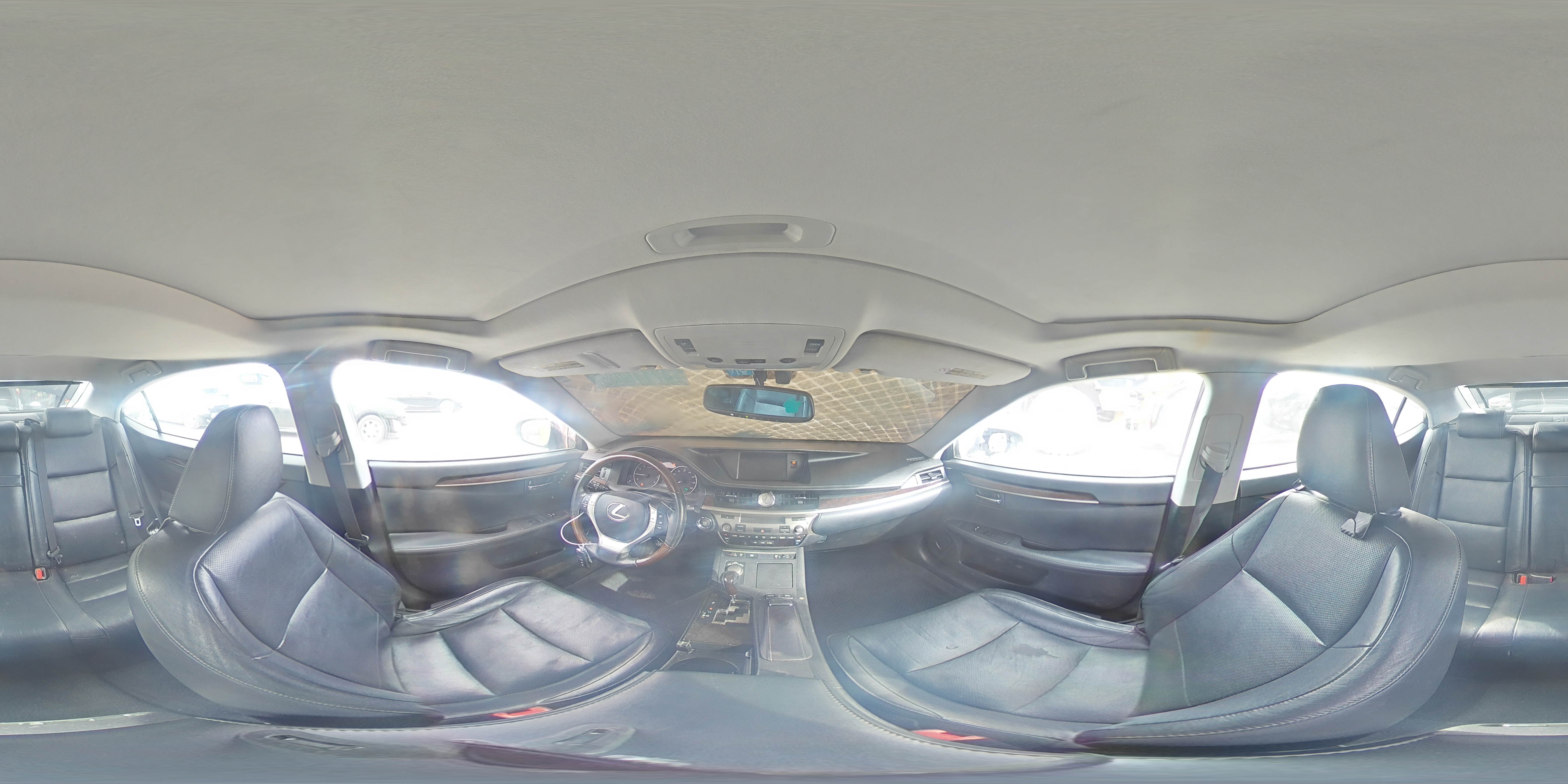 2014 Lexus ES - Image 13