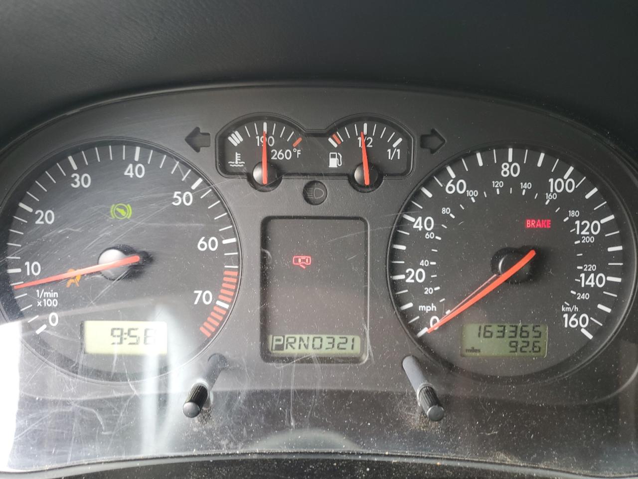 2003 Volkswagen Golf - Image 9