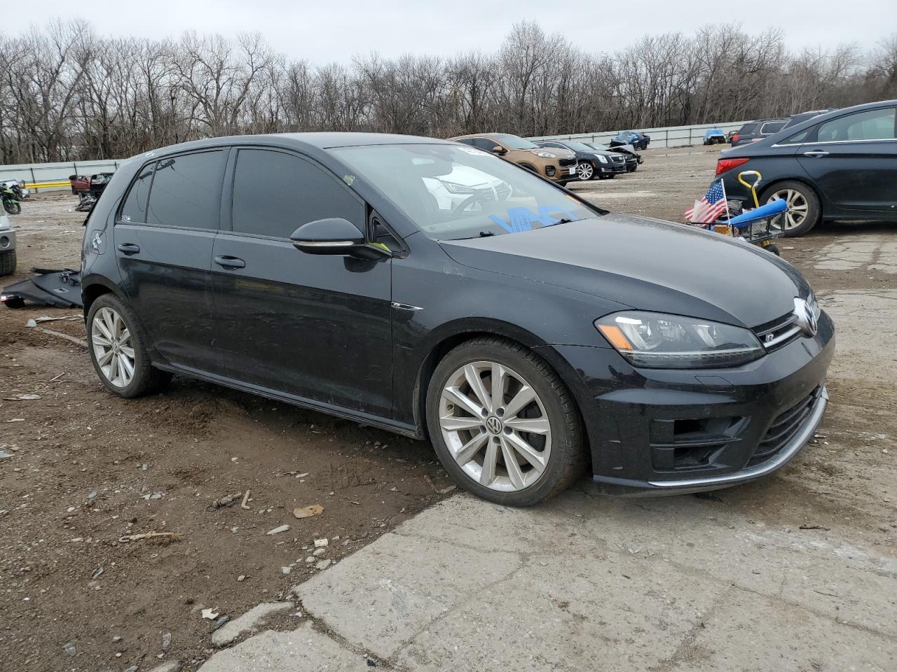 2017 Volkswagen Golf - Image 4