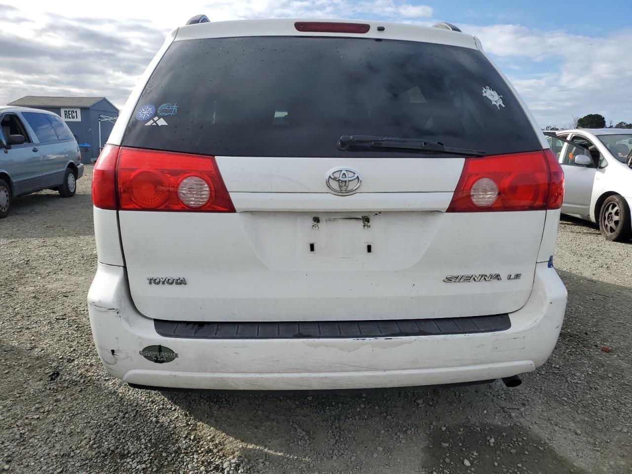 2009 Toyota Sienna - Image 6