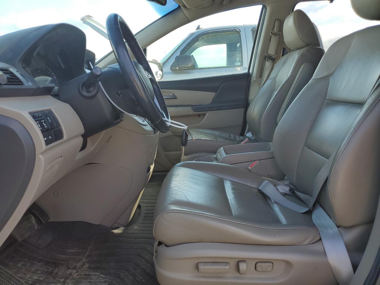 2011 Honda Odyssey - Image 7