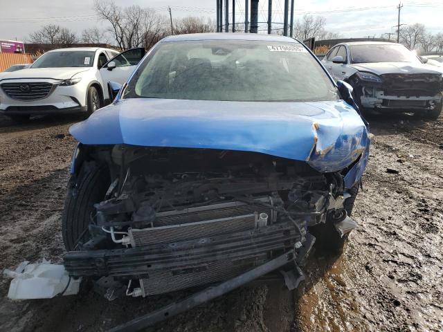  NISSAN VERSA 2021 Синій