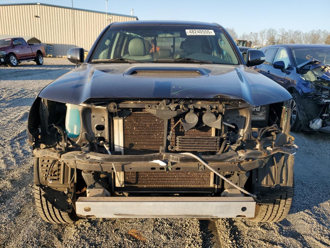 2015 Toyota Tacoma - Image 5